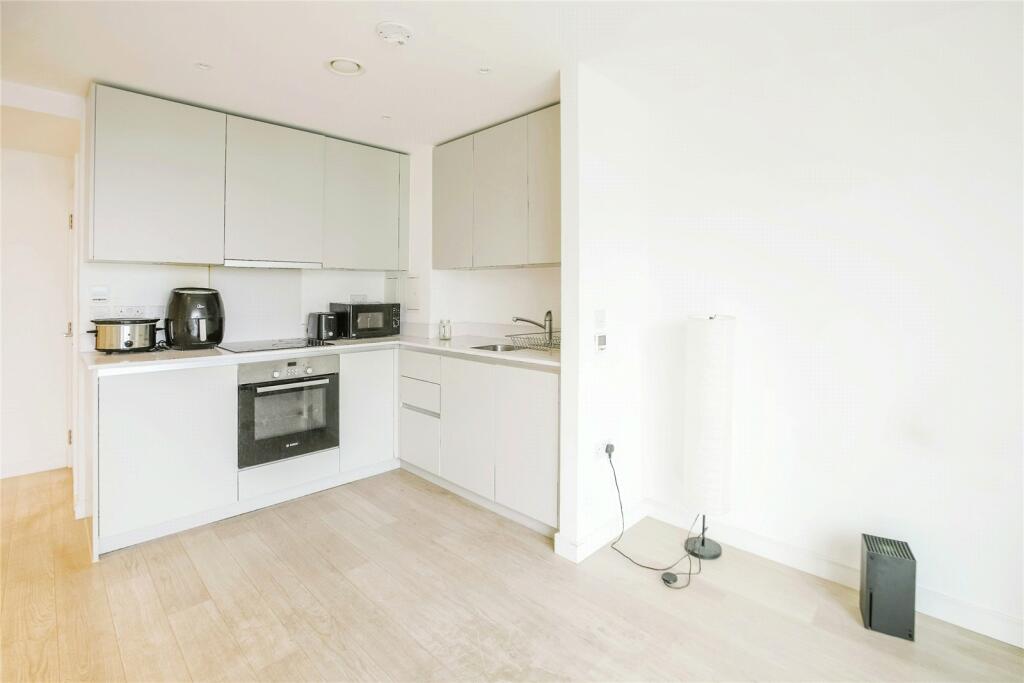 Additional property image - Saffron Central Square, Croydon, CR0