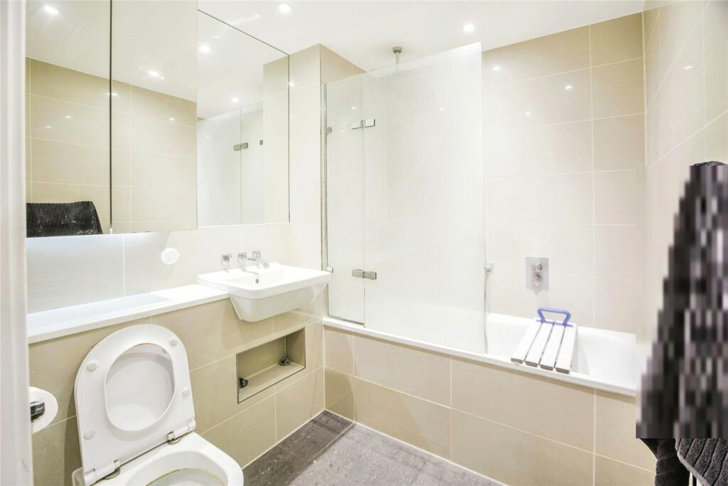 Additional property image - Saffron Central Square, Croydon, CR0