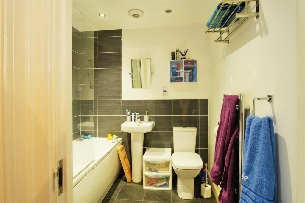 Additional property image - Blackbourne Chase, Littlehampton, West Sussex, BN17