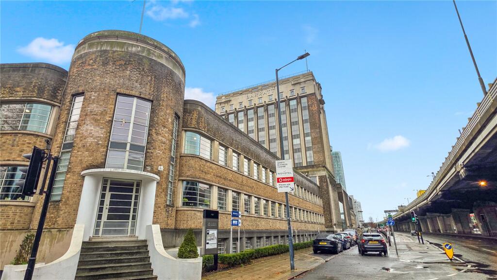 Main image of property: Great West Road, Brentford, TW8