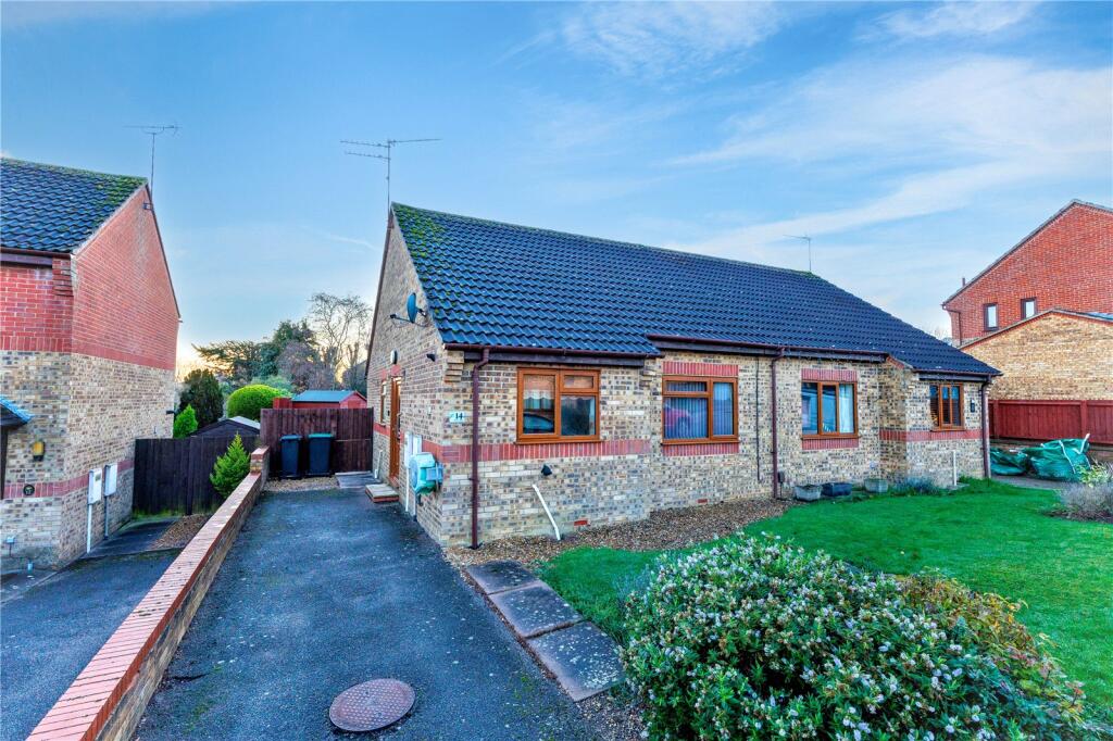 Main image of property: Harris Close, Raunds, Wellingborough, Northamptonshire, NN9