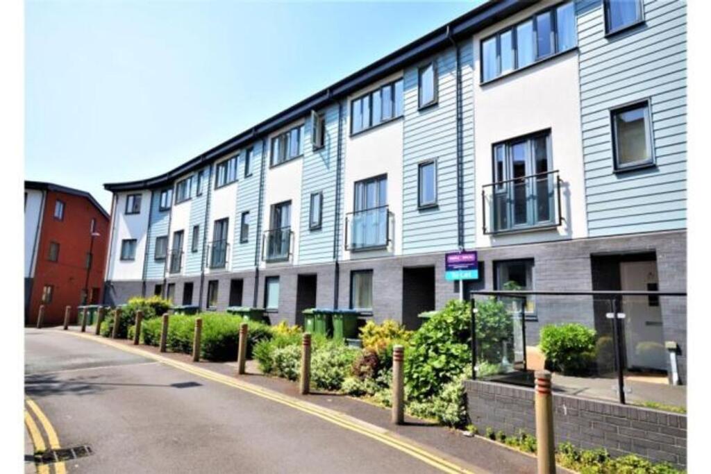 Main image of property: The Compass, Southampton, SO14