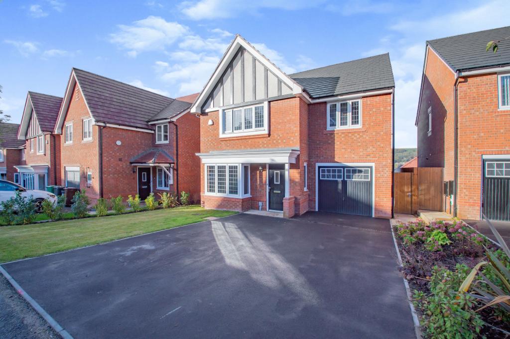 4 bedroom detached house for sale in Fletcher Close, Ramsbottom, BL0