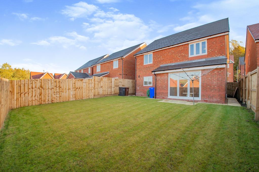 4 bedroom detached house for sale in Fletcher Close, Ramsbottom, BL0