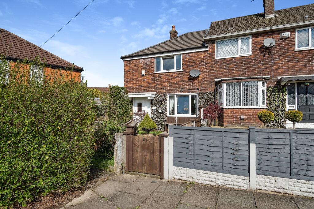 2 bedroom semidetached house for sale in Burnmoor Road, Breightmet