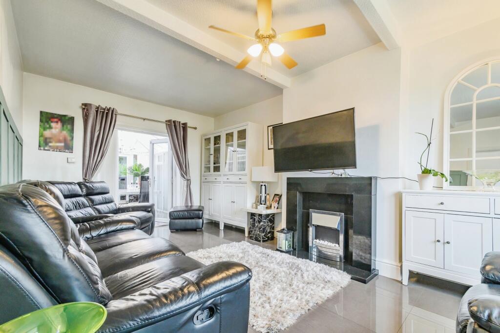 3 bedroom semidetached house for sale in Rhiwlas Drive, Bury, BL9