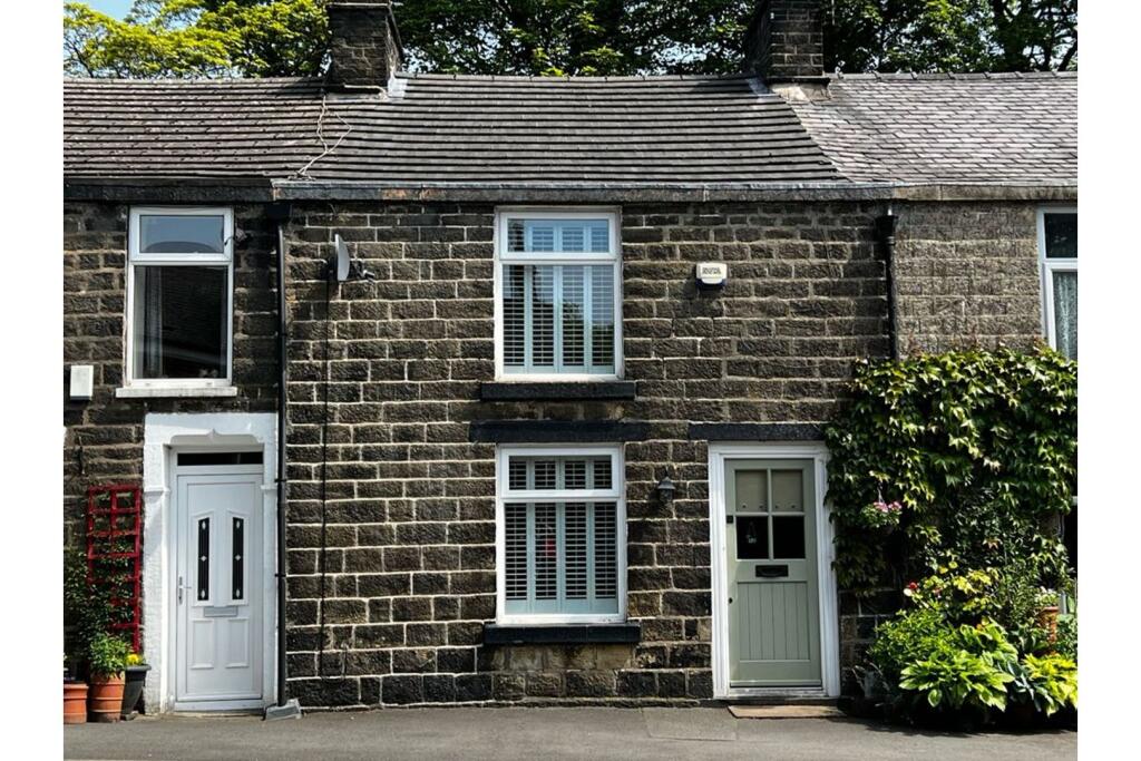 Main image of property: Blackburn Road, Bolton, BL7