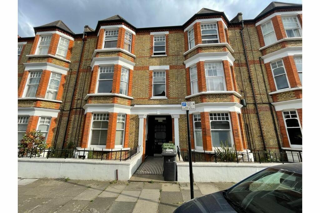 Main image of property: Elmhurst street, London, SW4