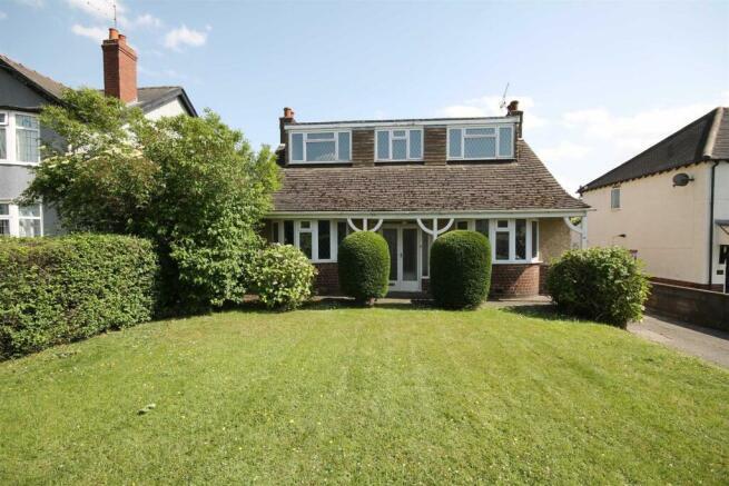 Main image of property: 19 Ashover Road, S42 6HH