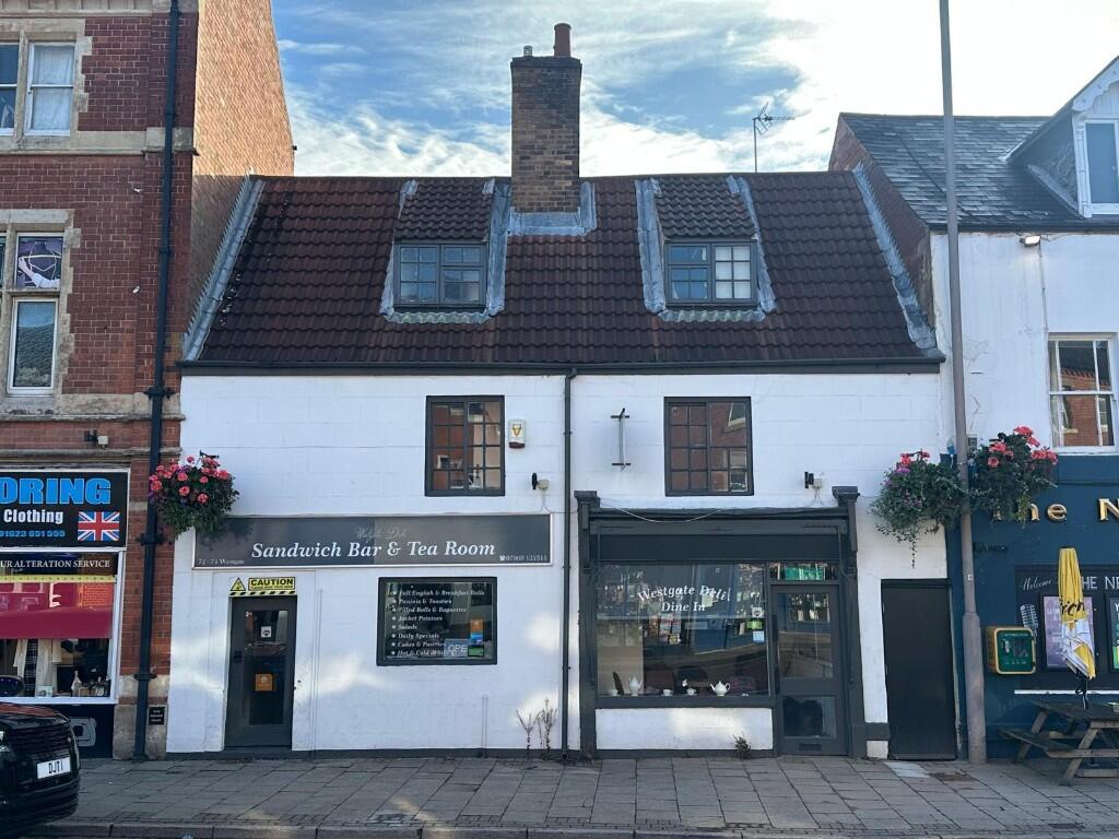 Main image of property: 72 - 74 West Gate, Mansfield, Nottinghamshire, NG18 1RR