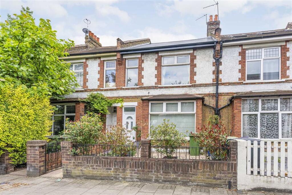 Main image of property: Lower Richmond Road, East Sheen