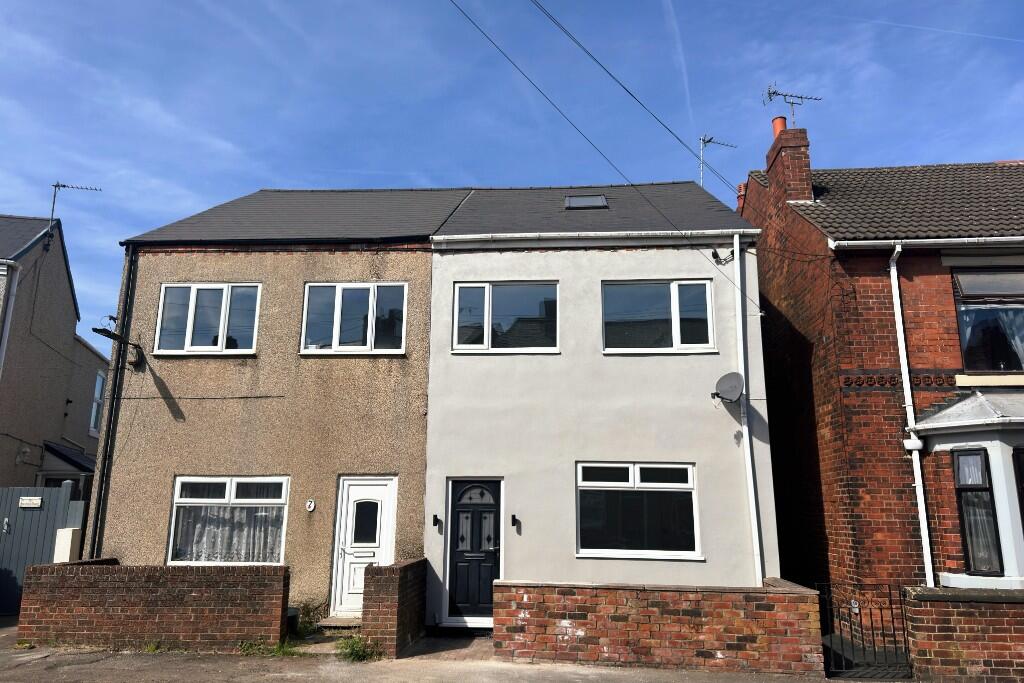 Main image of property: Hunloke Road, S42