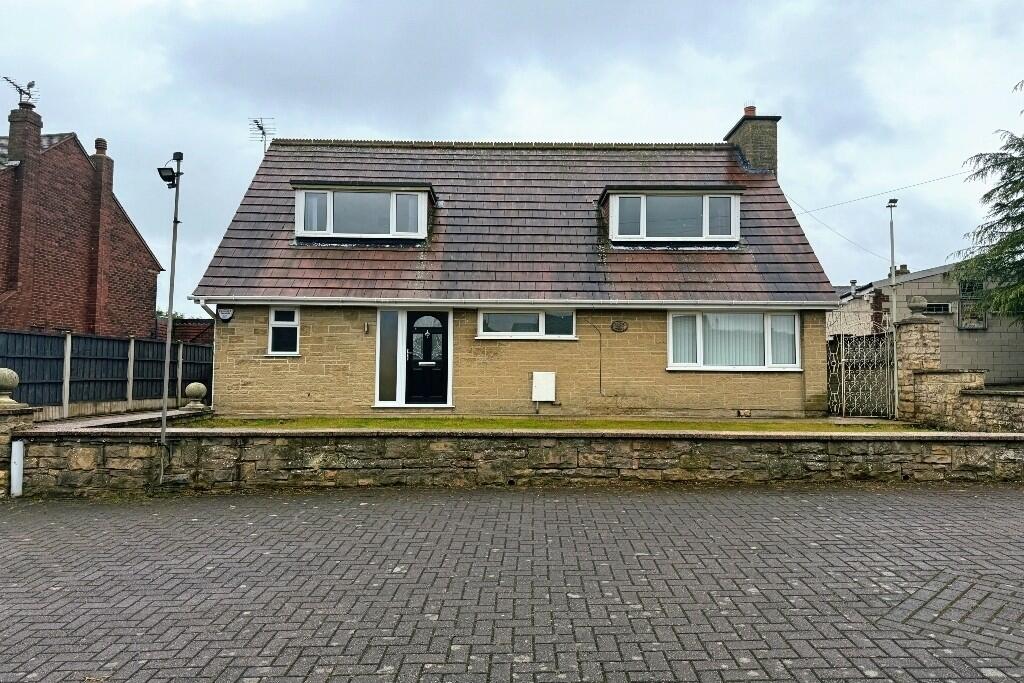 Main image of property: High Street, Chesterfield, S43