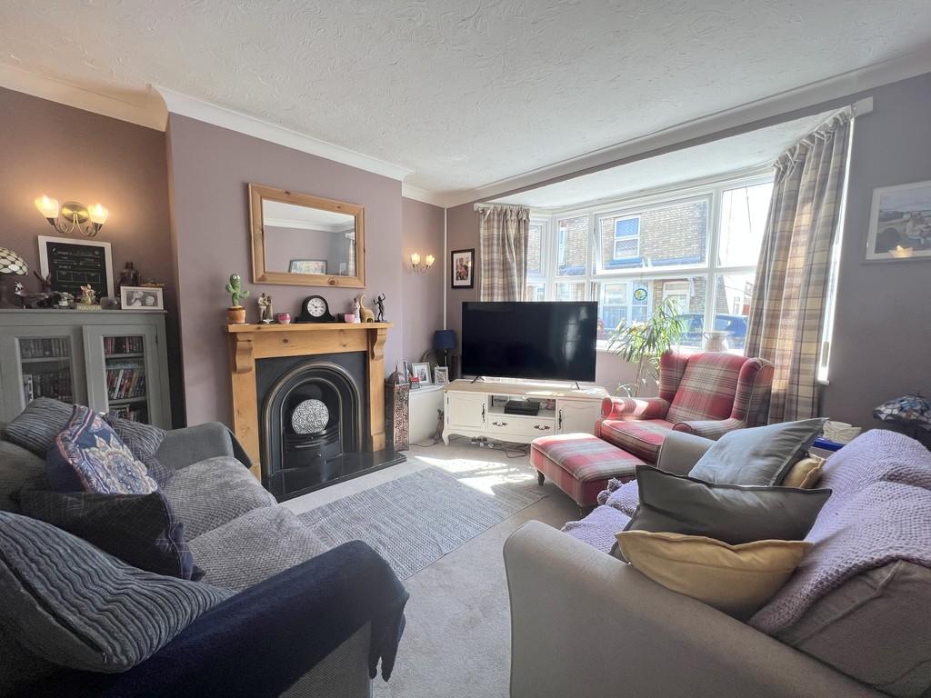 3 bedroom semidetached house for sale in York Road, Chatteris, Cambs