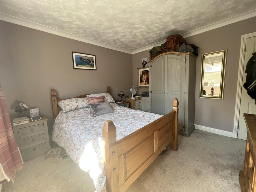 3 bedroom semidetached house for sale in York Road, Chatteris, Cambs