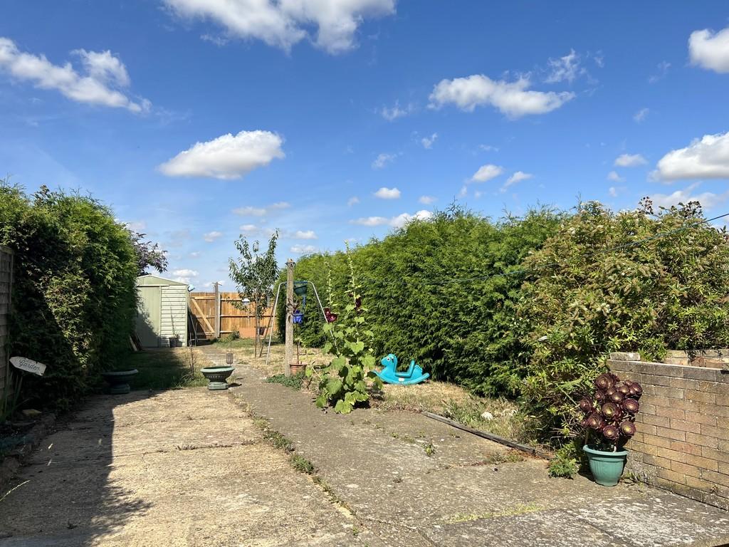 3 bedroom semidetached house for sale in York Road, Chatteris, Cambs