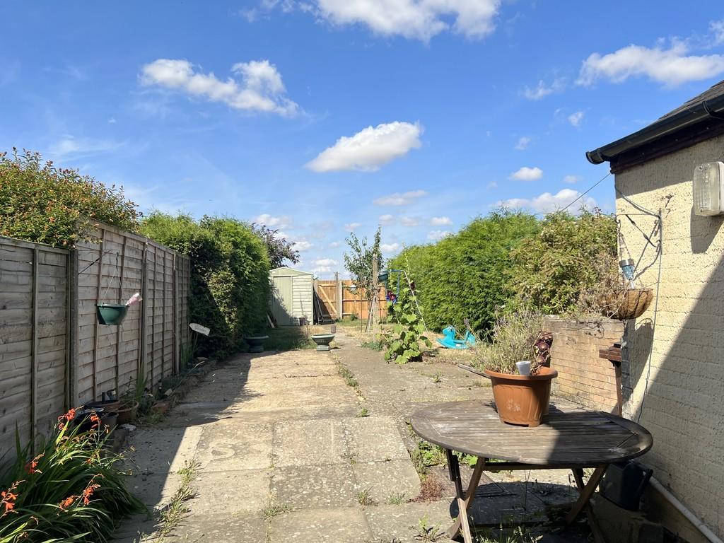 3 bedroom semidetached house for sale in York Road, Chatteris, Cambs