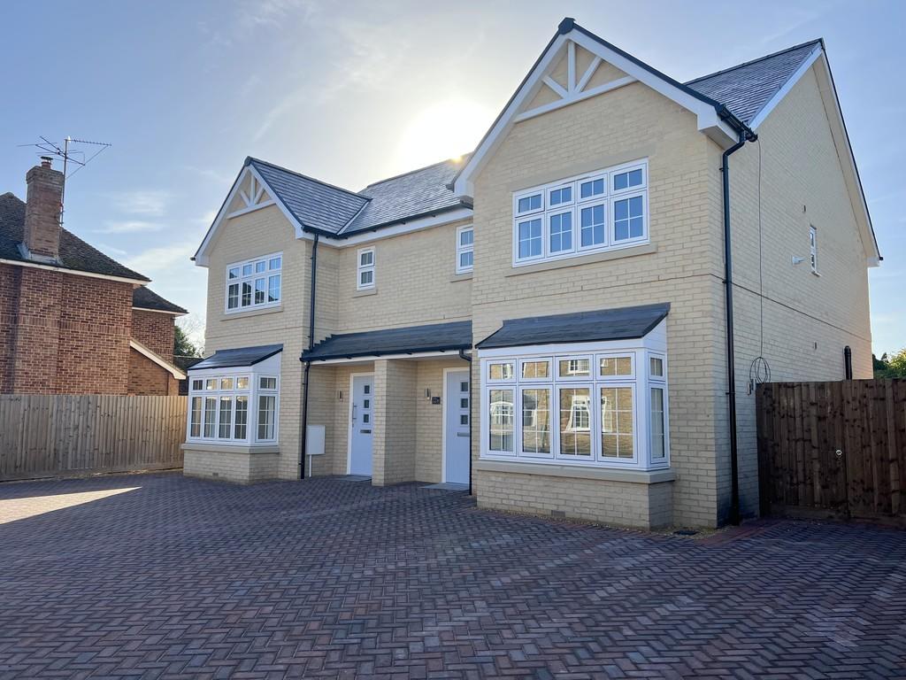 4 bedroom semidetached house for sale in South Park Street, Chatteris