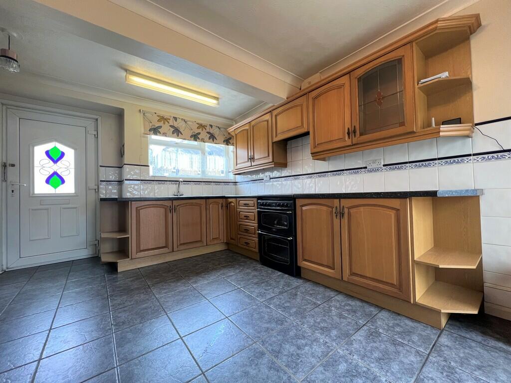 3 bedroom semidetached house for sale in Burnsfield Estate, Chatteris