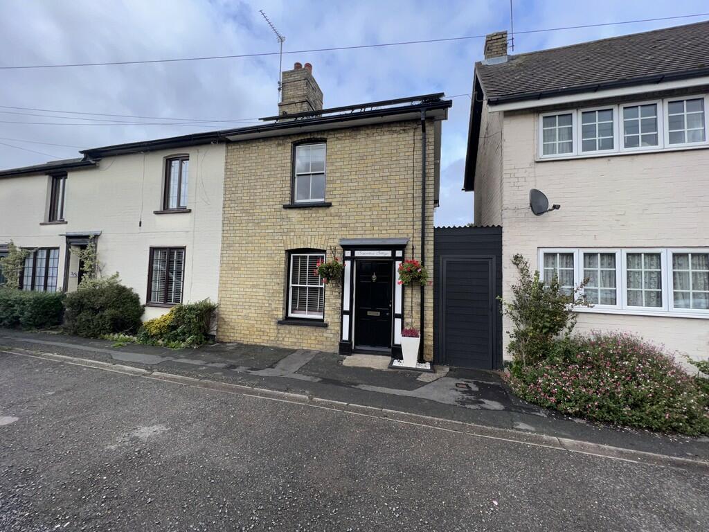 2 bedroom end of terrace house for sale in Mill Green, Warboys