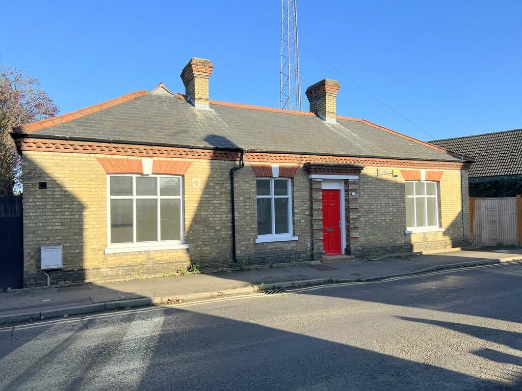 3 bedroom detached bungalow for sale in Victoria Street, Chatteris