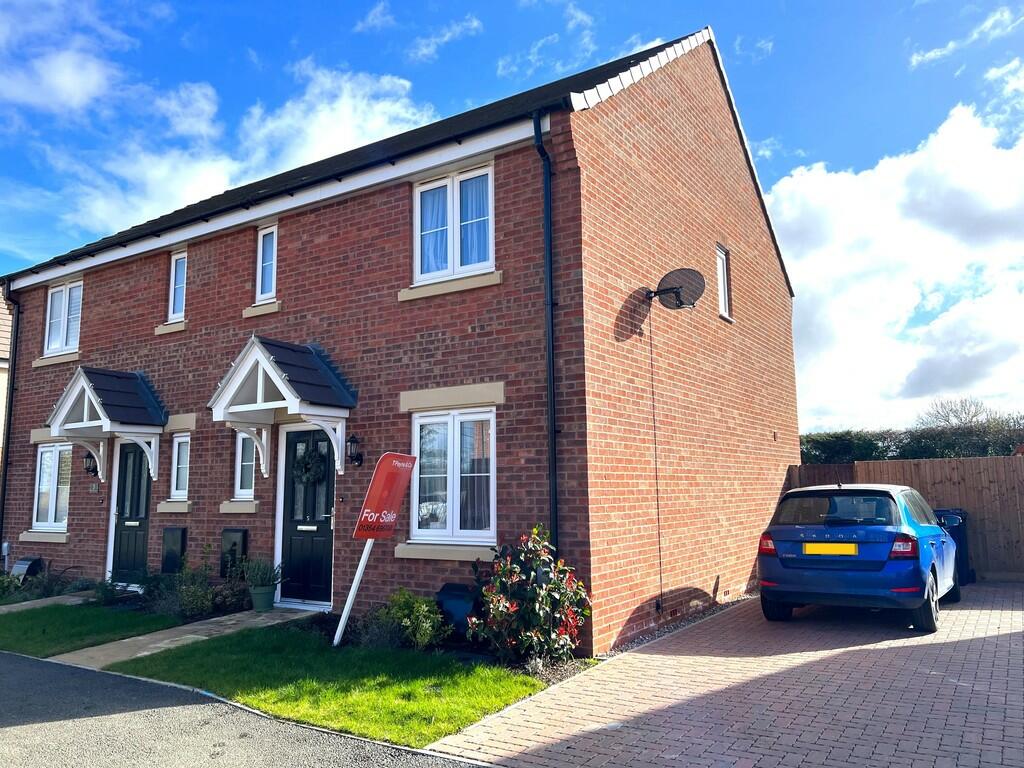 3 bedroom semidetached house for sale in Fillenham Way, Chatteris