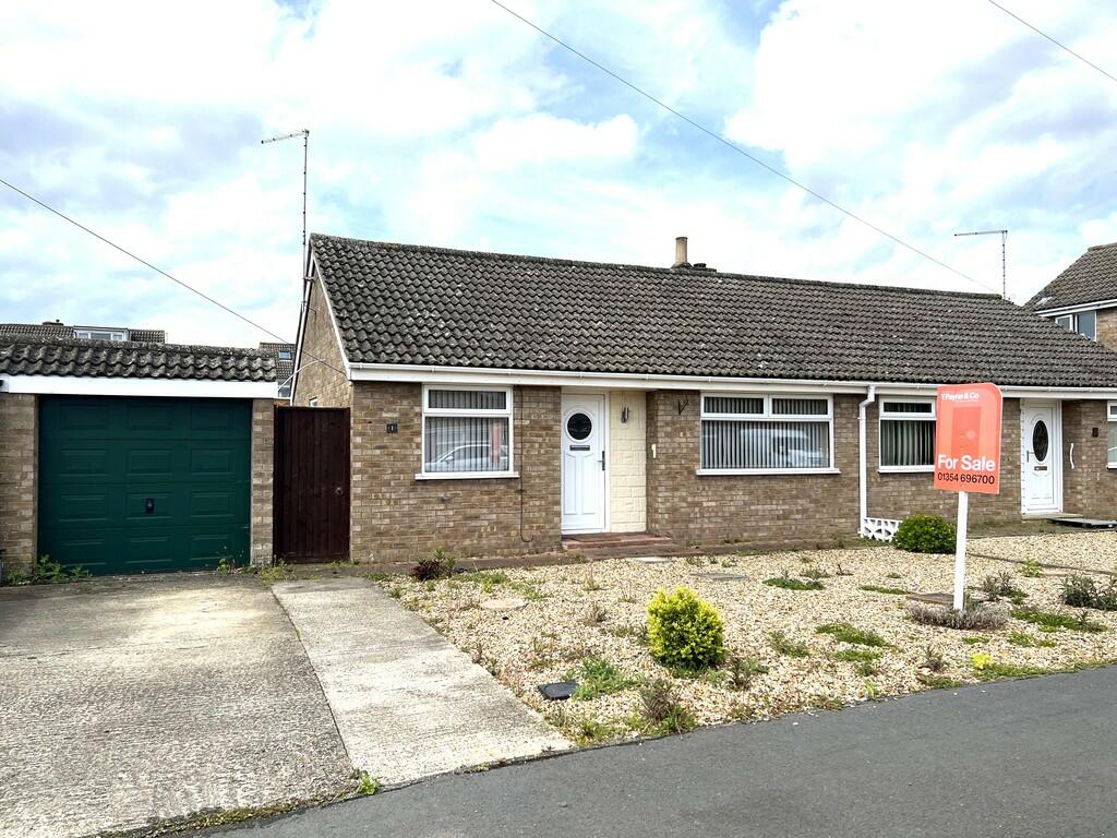 2 bedroom semidetached bungalow for sale in Birch Close, Chatteris