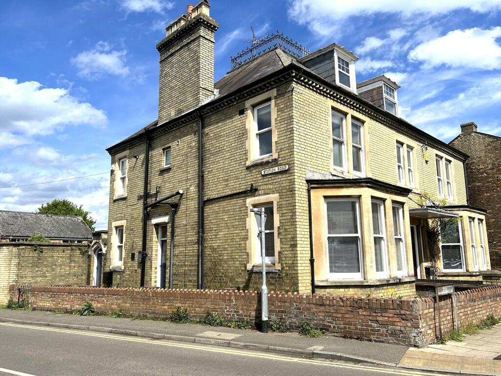 3 bedroom semidetached house for sale in Station Road, Chatteris