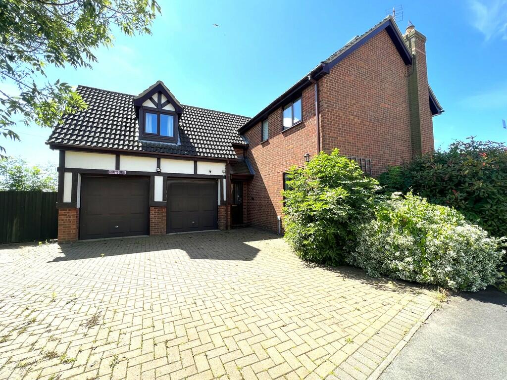 5 bedroom detached house for sale in Cricketers Way, Benwick, March