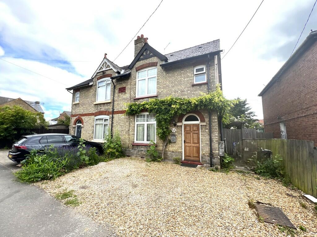 3 bedroom semidetached house for sale in Rosemary Lane, Chatteris