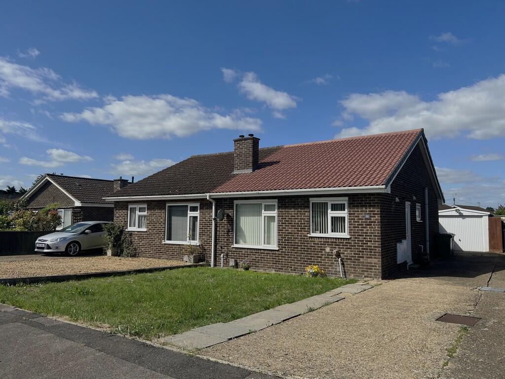 Main image of property: Green Park, Chatteris, Cambs., PE16 6DL