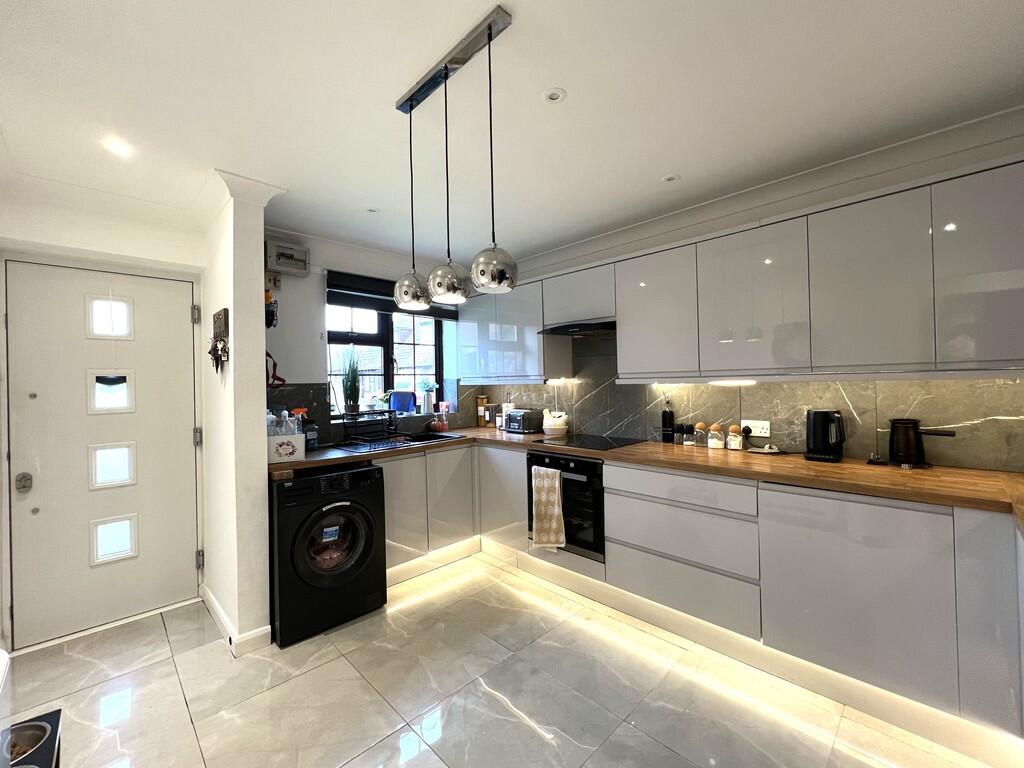 Main image of property: Bell Gardens, Haddenham, Ely, Cambs., CB6 3TZ
