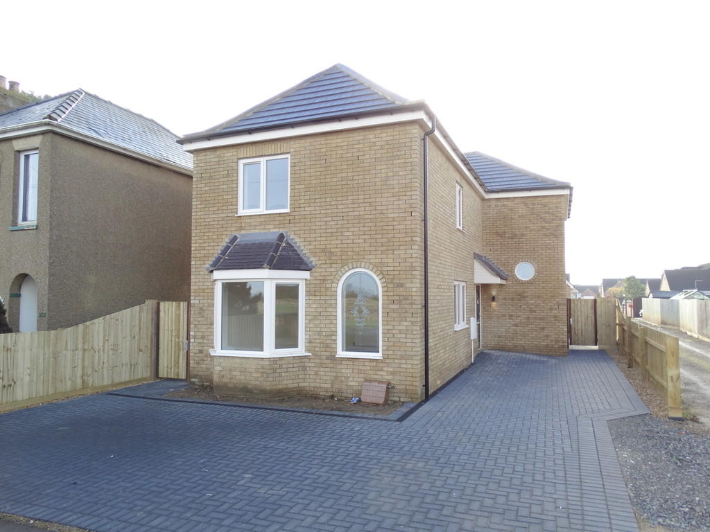 3 bedroom detached house for sale in Estover Road, March, Cambs., PE15 8SF, PE15