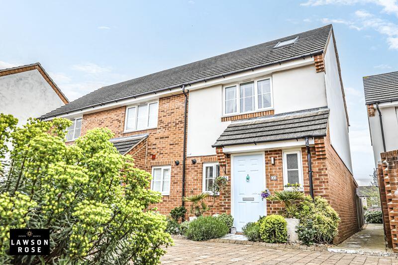 3 bedroom end of terrace house for sale in William Court, Portsmouth, PO3