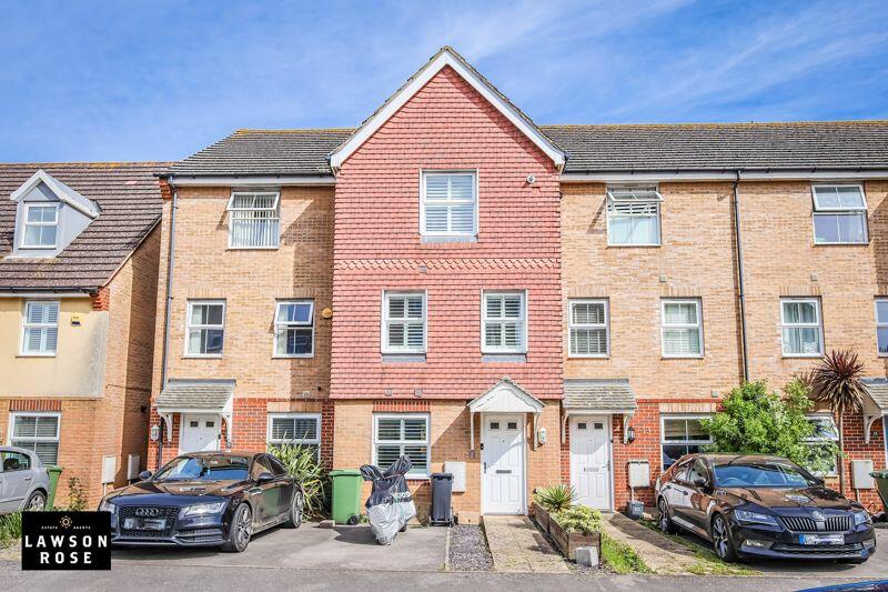 4 bedroom town house for sale in East Shore Way, Portsmouth, PO3