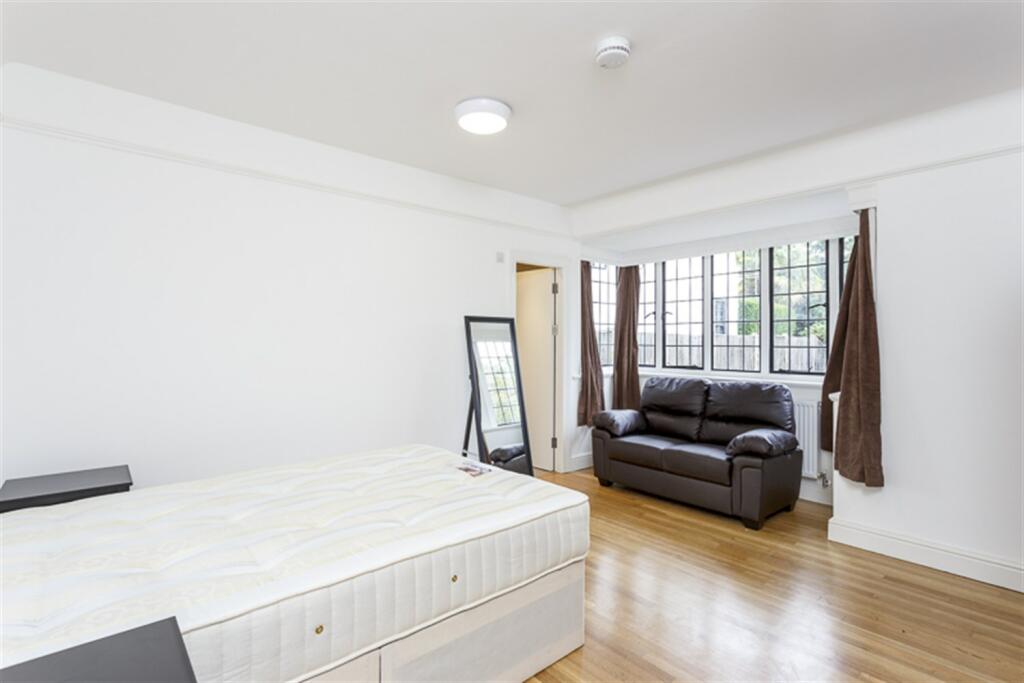 Main image of property: Elm Avenue, W5