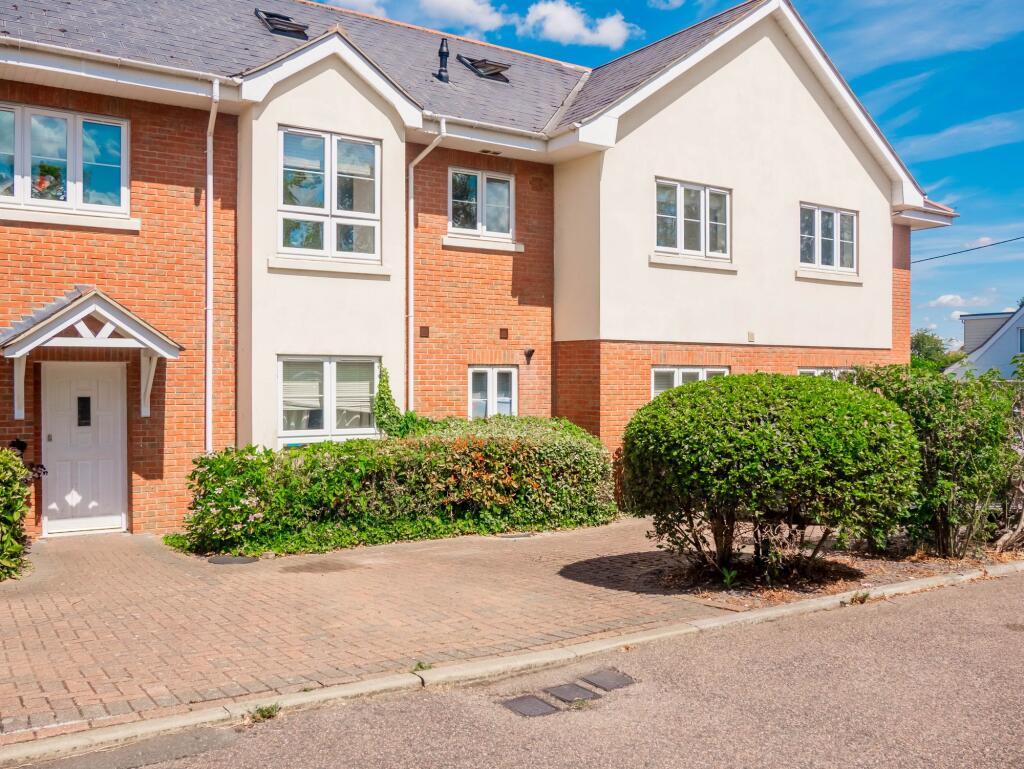 Main image of property: The Approach, Rayleigh, SS6