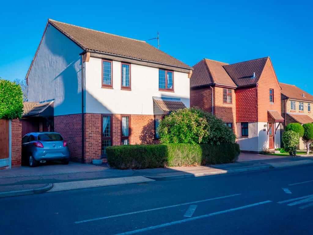 Main image of property: Green Lane, Leigh-On-Sea, SS9