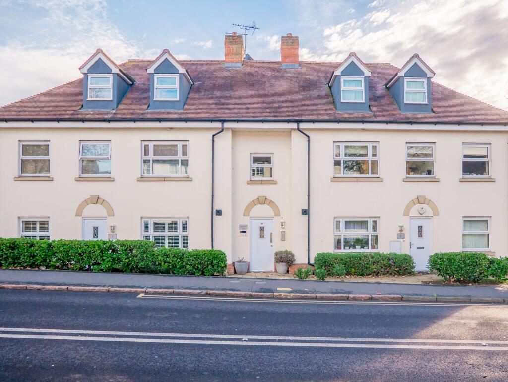 Main image of property: Hockley Road, Rayleigh, SS6