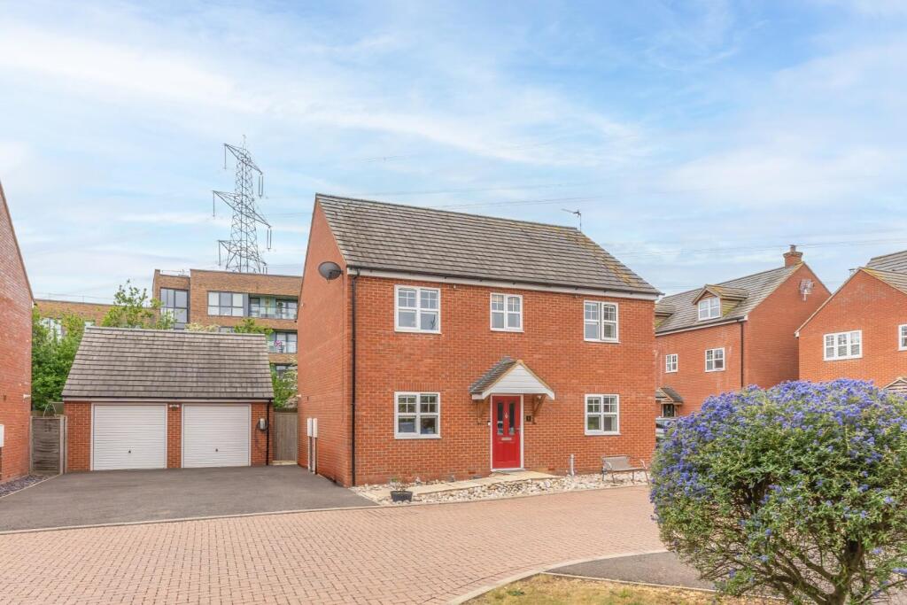 Main image of property: Warren Close, Leighton Buzzard