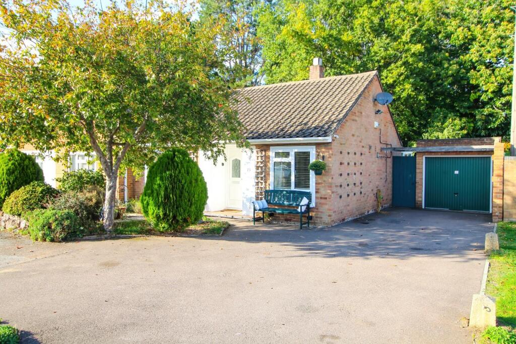 Main image of property: Poplar Close, Leighton Buzzard