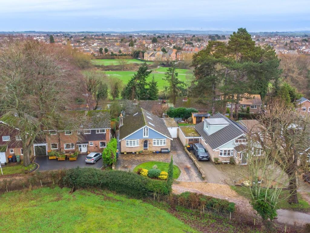 Main image of property: Bossington Lane, Leighton Buzzard