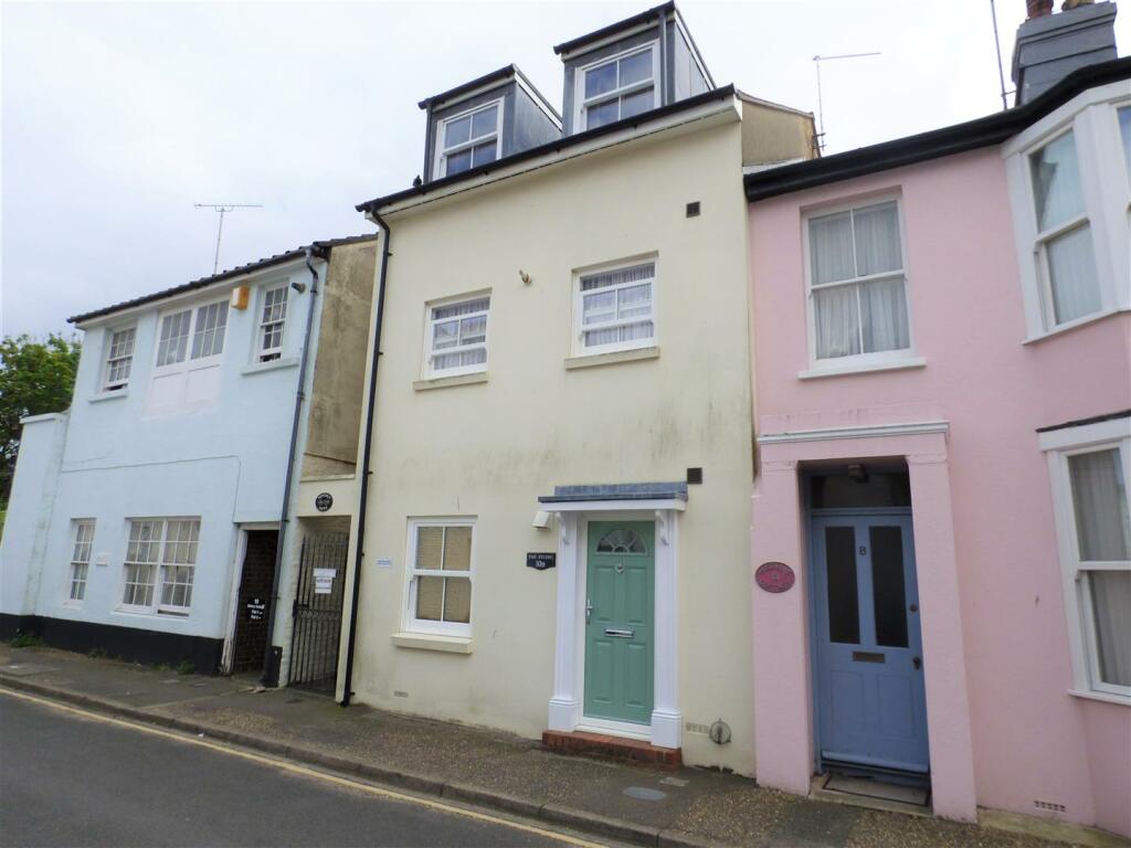 Studio flat for rent in Western Road, Littlehampton, BN17