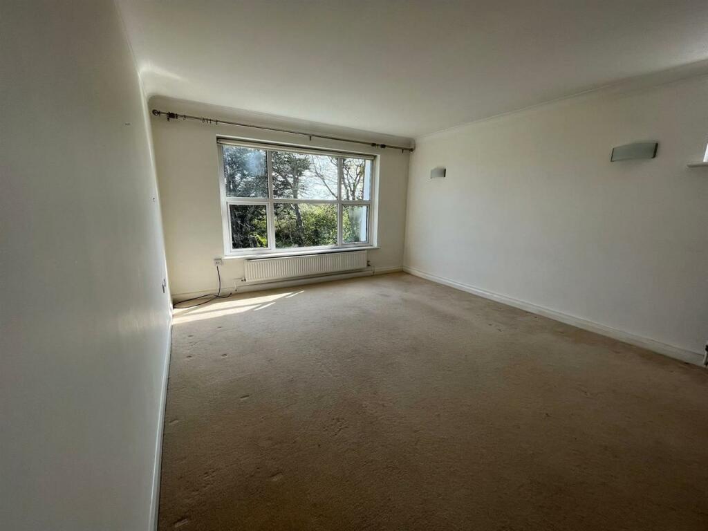 Additional property image - Fincham Close