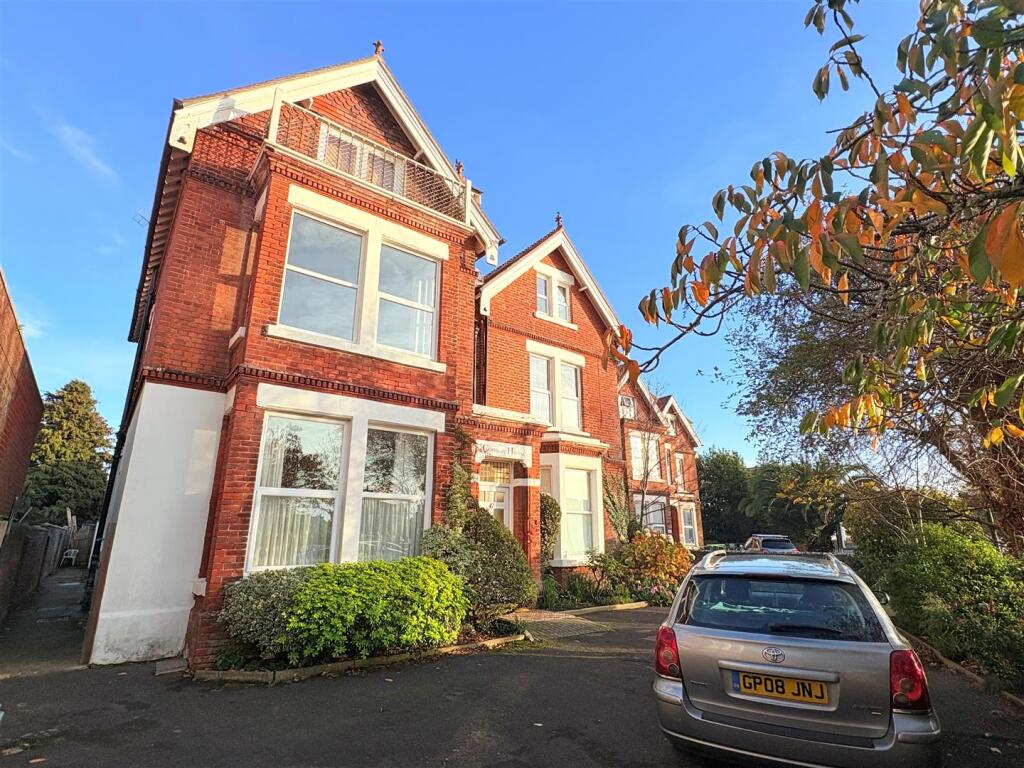 Main image of property: Beach Road, Littlehampton