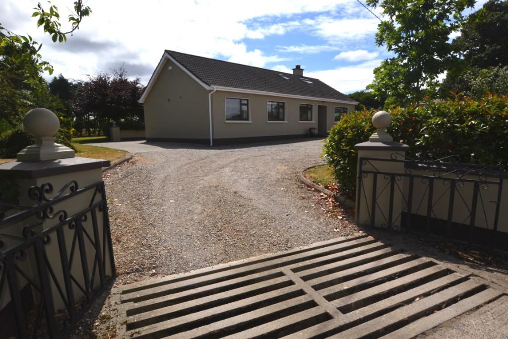 7 bedroom detached house for sale in Kilmuckridge, Wexford, Ireland