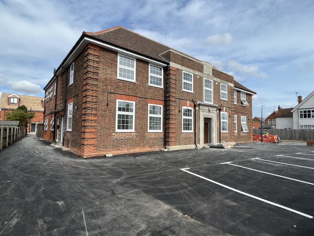 1 bedroom flat for sale in Beacon House, High Road West, Felixstowe , IP11