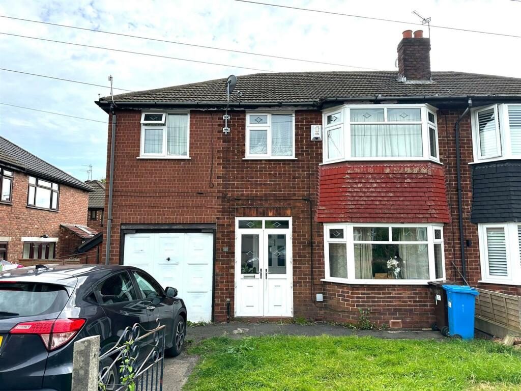 Main image of property: Carnwood Close, Manchester