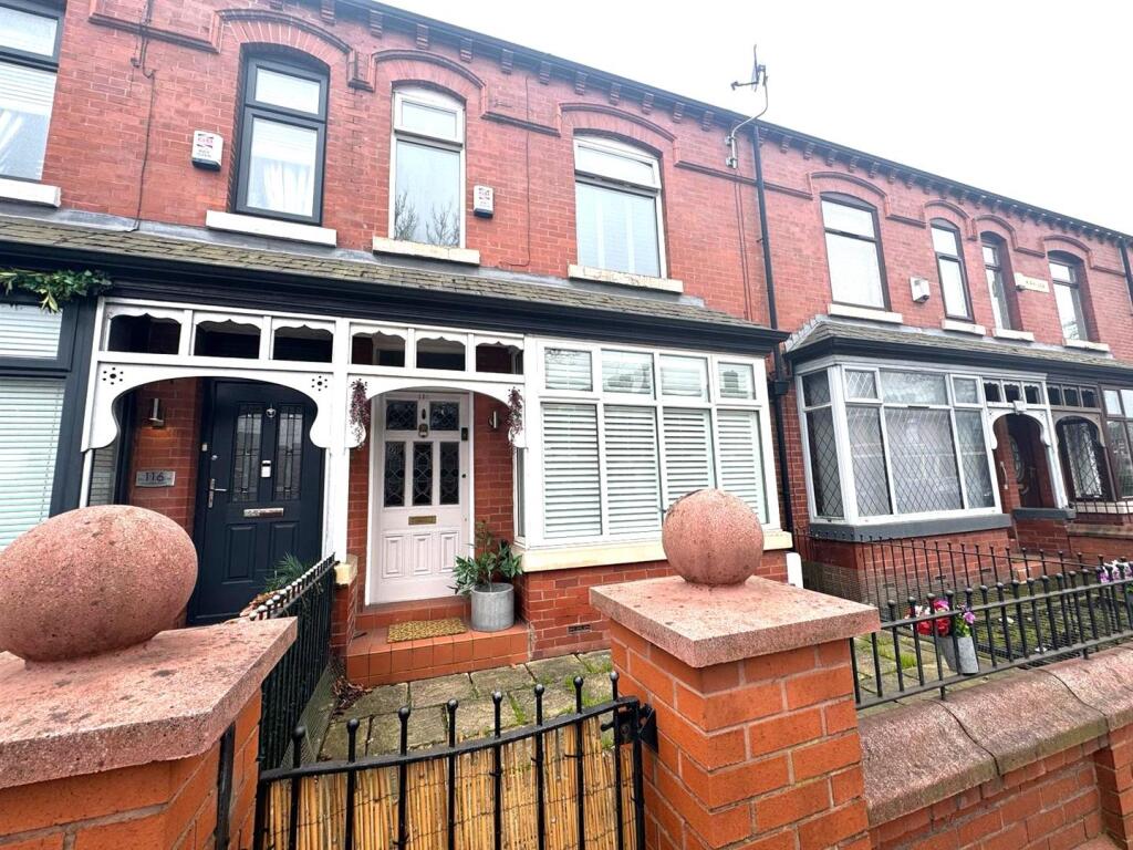 Main image of property: Droylsden Road, Manchester