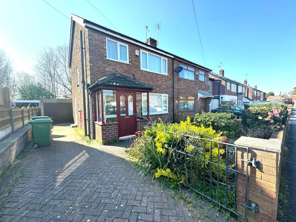 Main image of property: Somerset Road, Failsworth, Manchester